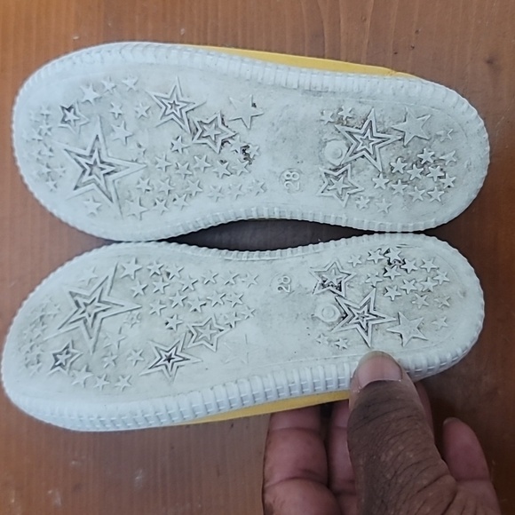 M1&M2 CANVAS CASUAL TODDLER YELLOW FABRIC MATERIAL SNEAKER SIZE 28 US 1.5 - Picture 7 of 8